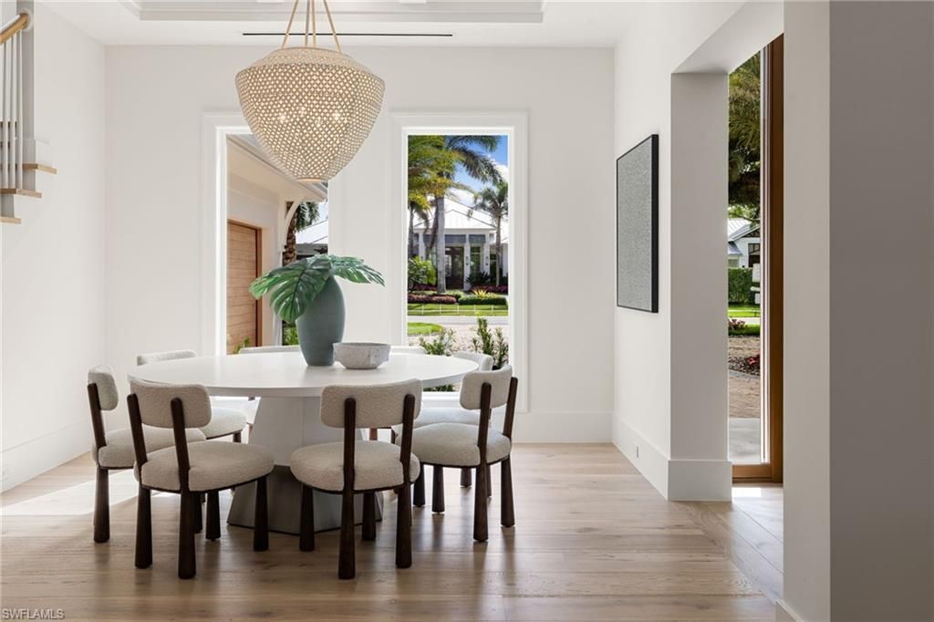 1985 Crayton Rd, Naples, FL 34102 Photo