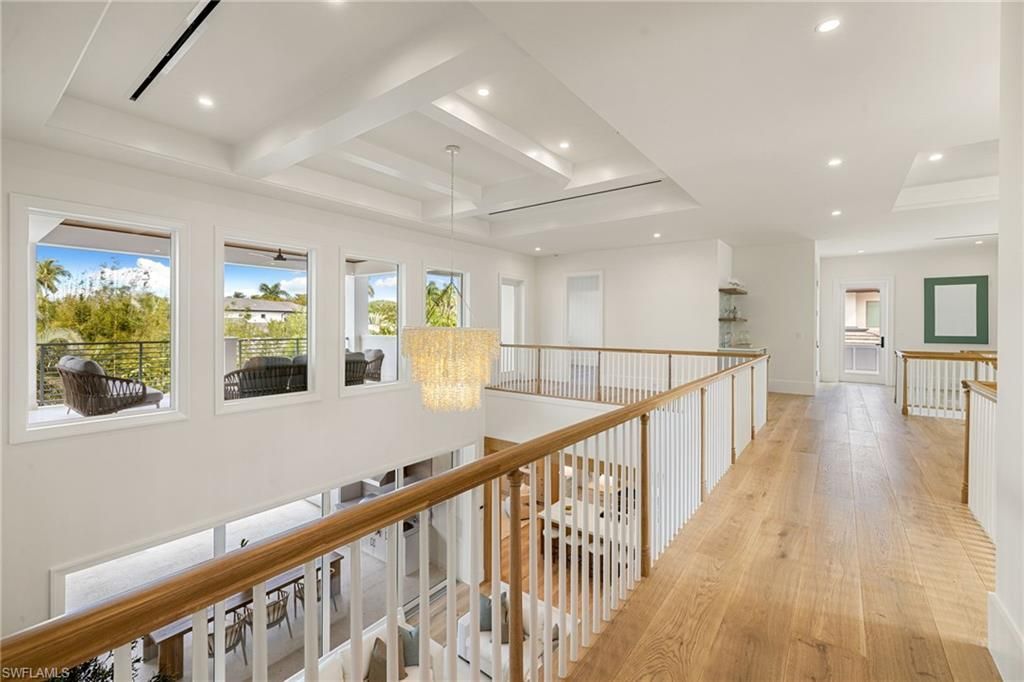 1985 Crayton Rd, Naples, FL 34102 Photo