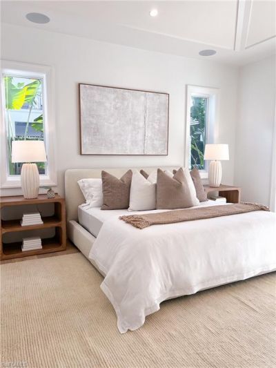 1985 Crayton Rd, Naples, FL 34102 Photo