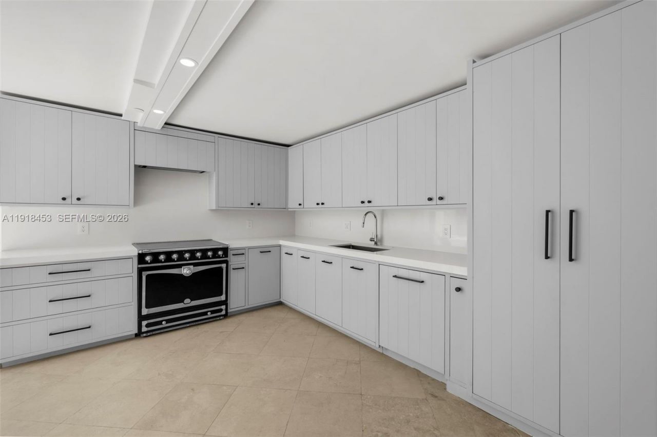 605 Ocean Dr, Unit 2L, Key Biscayne, FL 33149 Photo