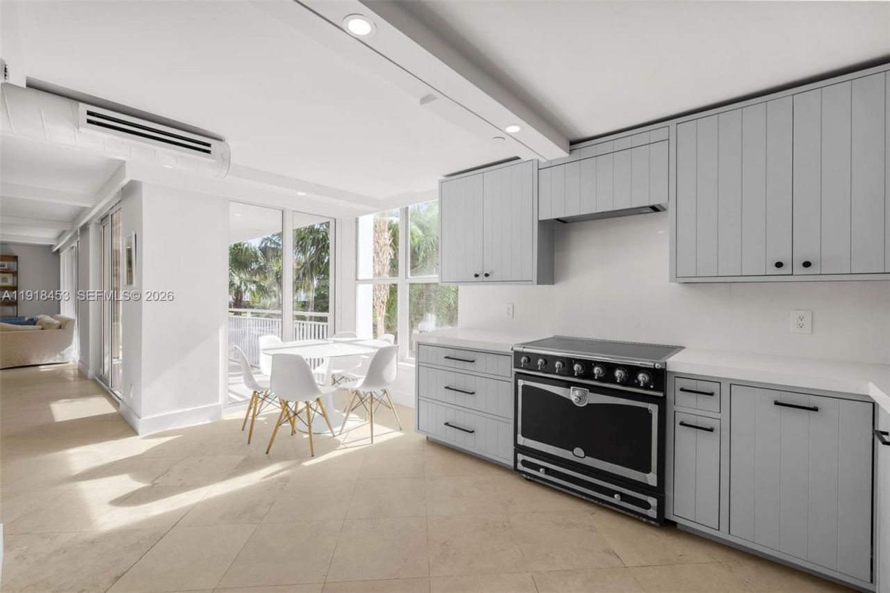 605 Ocean Dr, Unit 2L, Key Biscayne, FL 33149 Photo