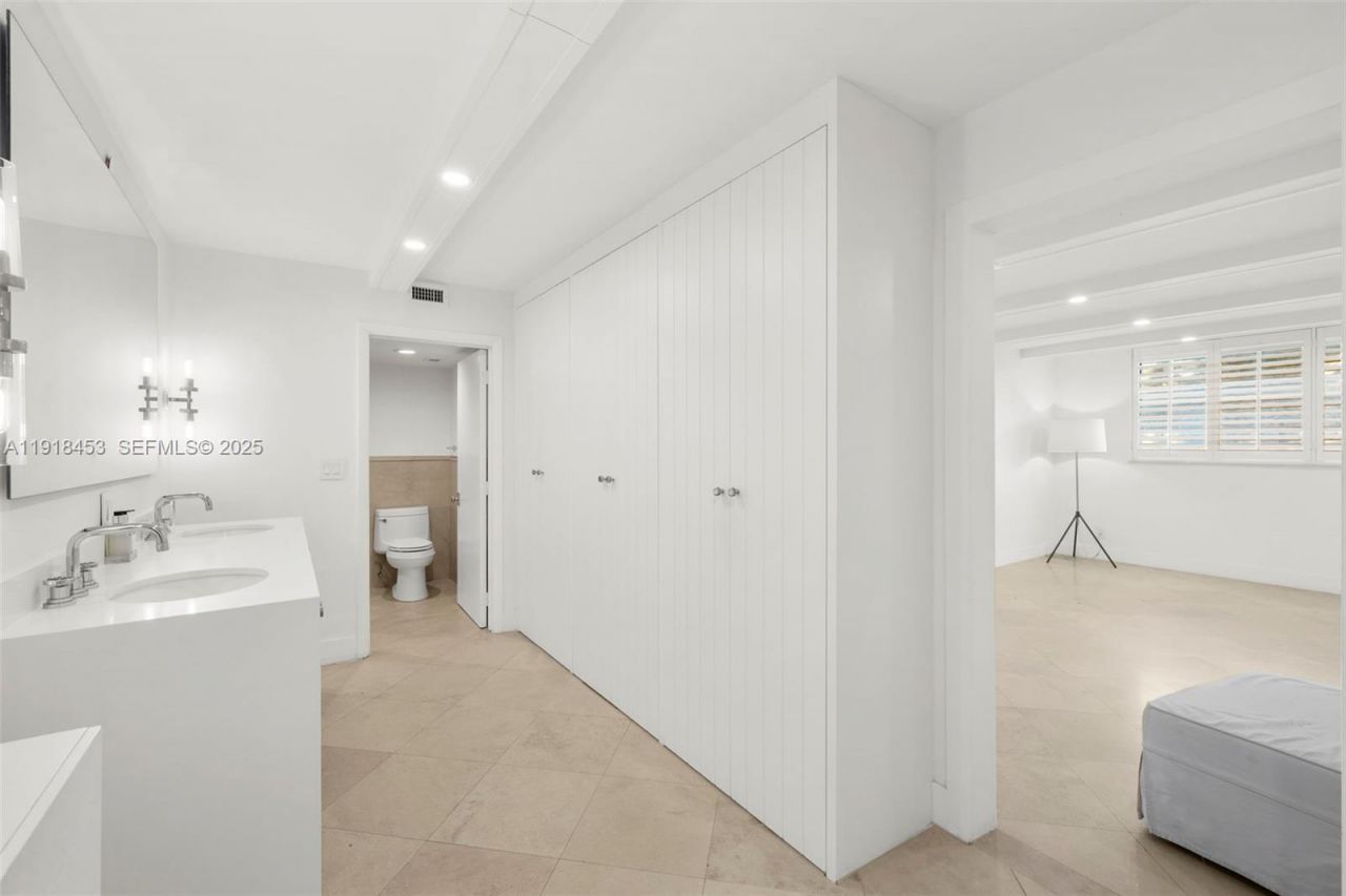 605 Ocean Dr, Unit 2L, Key Biscayne, FL 33149 Photo