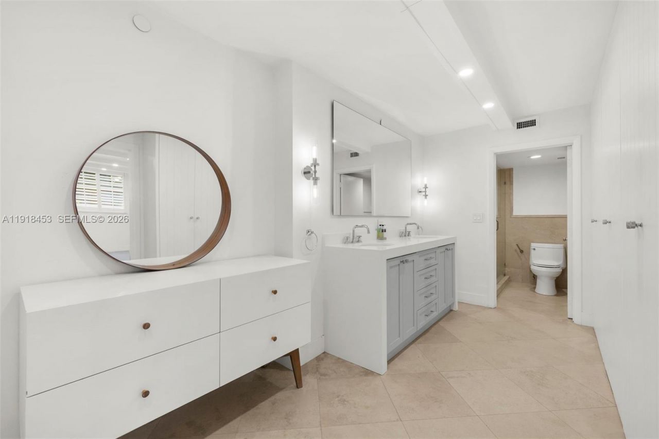 605 Ocean Dr, Unit 2L, Key Biscayne, FL 33149 Photo