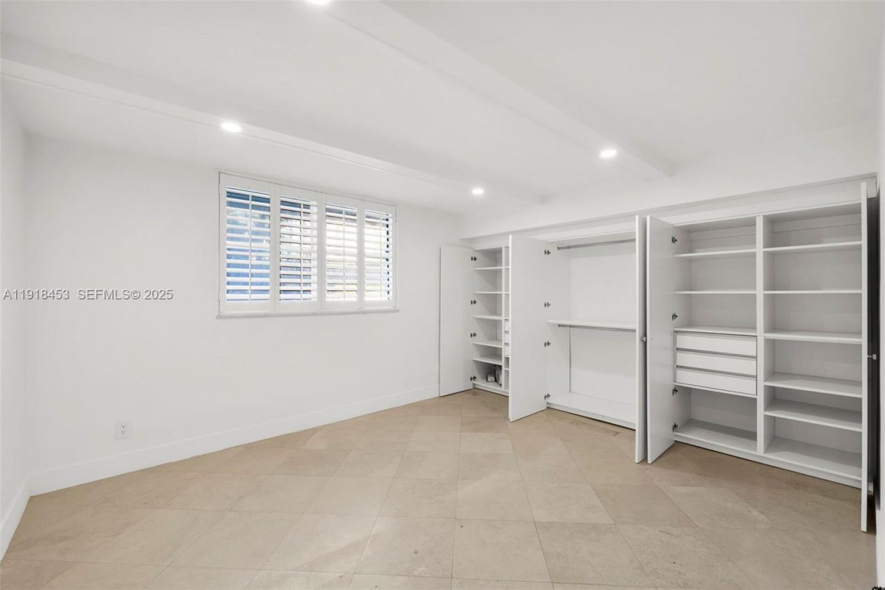 605 Ocean Dr, Unit 2L, Key Biscayne, FL 33149 Photo