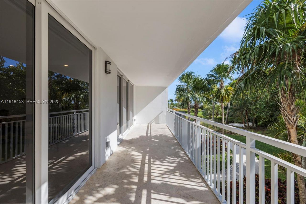 605 Ocean Dr, Unit 2L, Key Biscayne, FL 33149 Photo