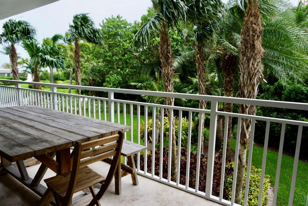 605 Ocean Dr, Unit 2L, Key Biscayne, FL 33149 Photo