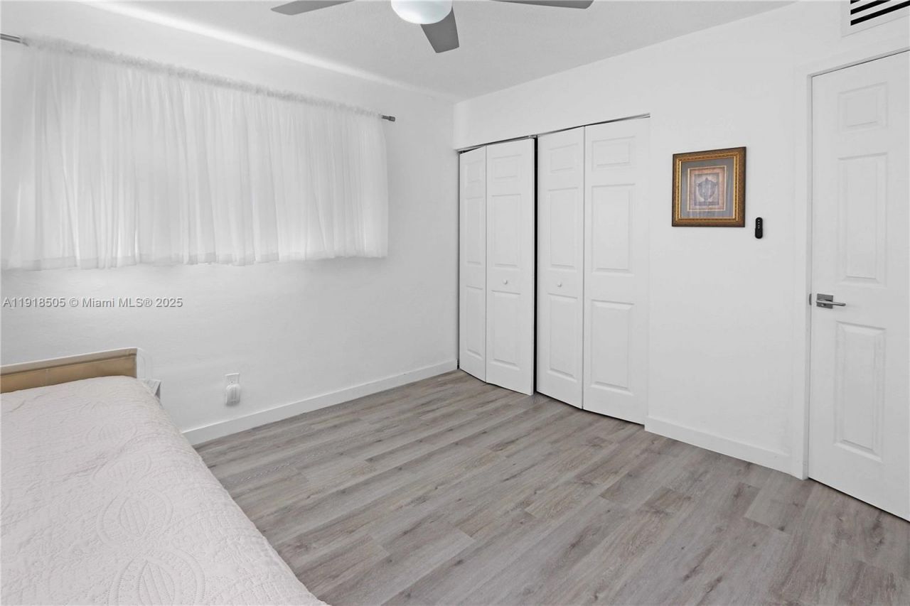 580 Egret Dr, Unit 124, Hallandale Beach, FL 33009 Photo