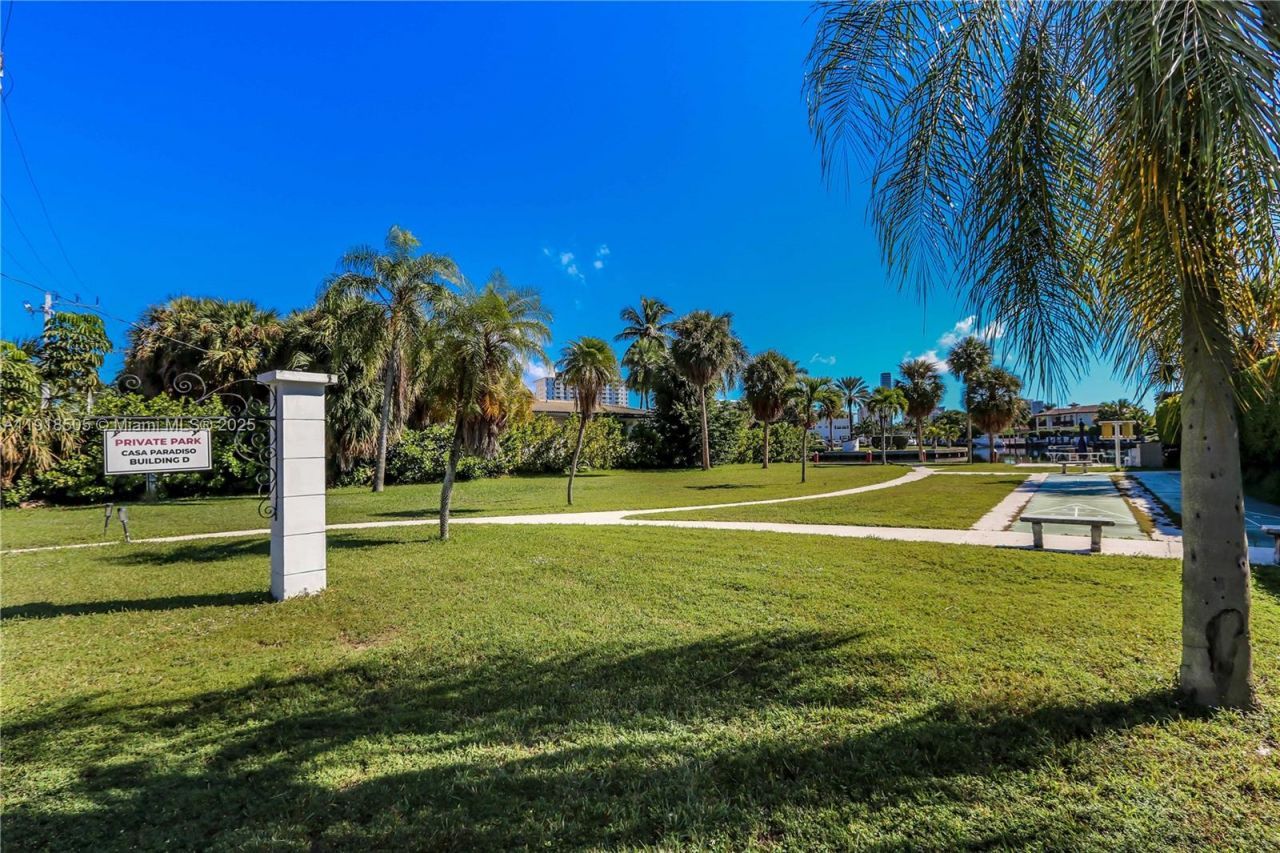 580 Egret Dr, Unit 124, Hallandale Beach, FL 33009 Photo