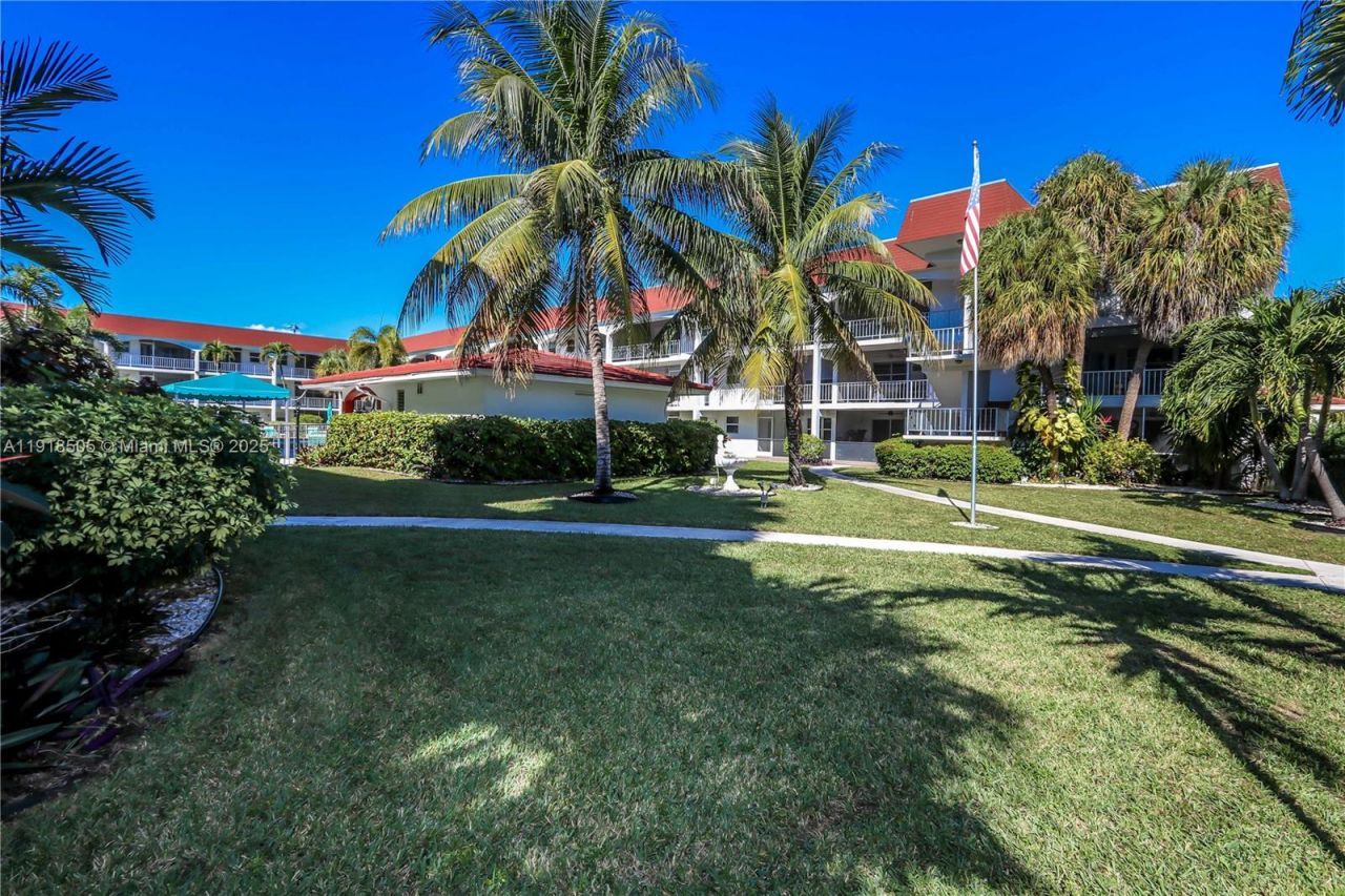 580 Egret Dr, Unit 124, Hallandale Beach, FL 33009 Photo