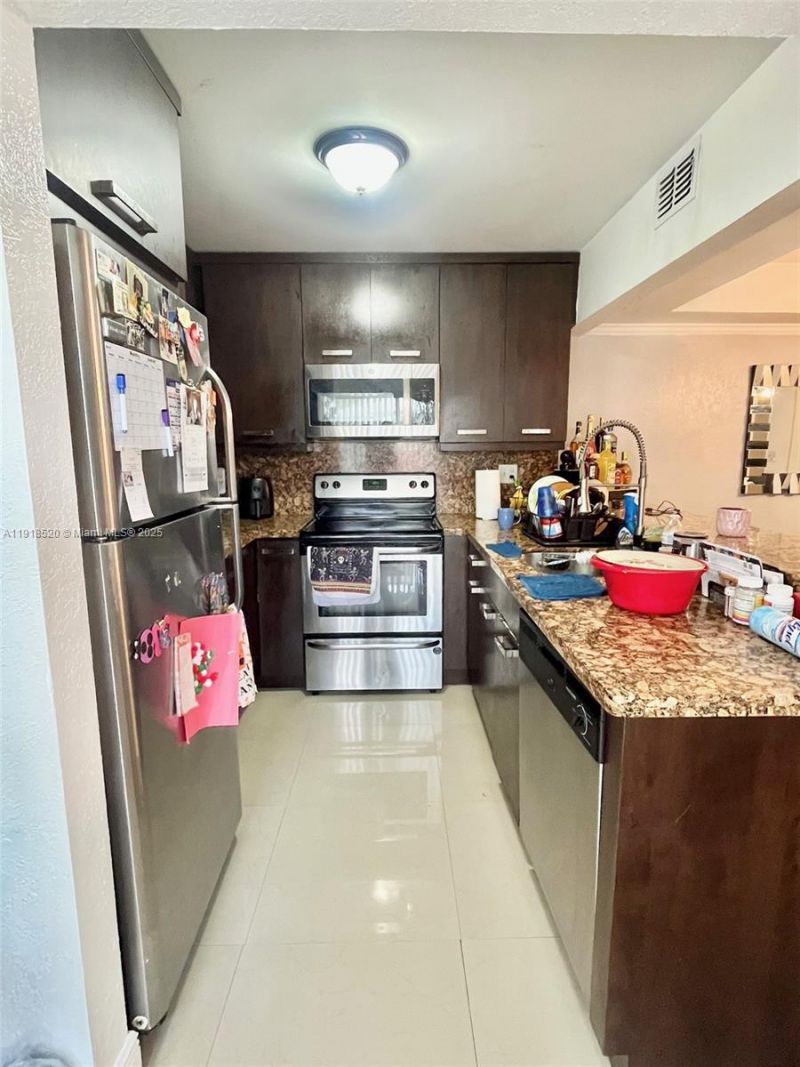 1990 SW 121st Ct, Unit 232, Miami, FL 33175 Photo