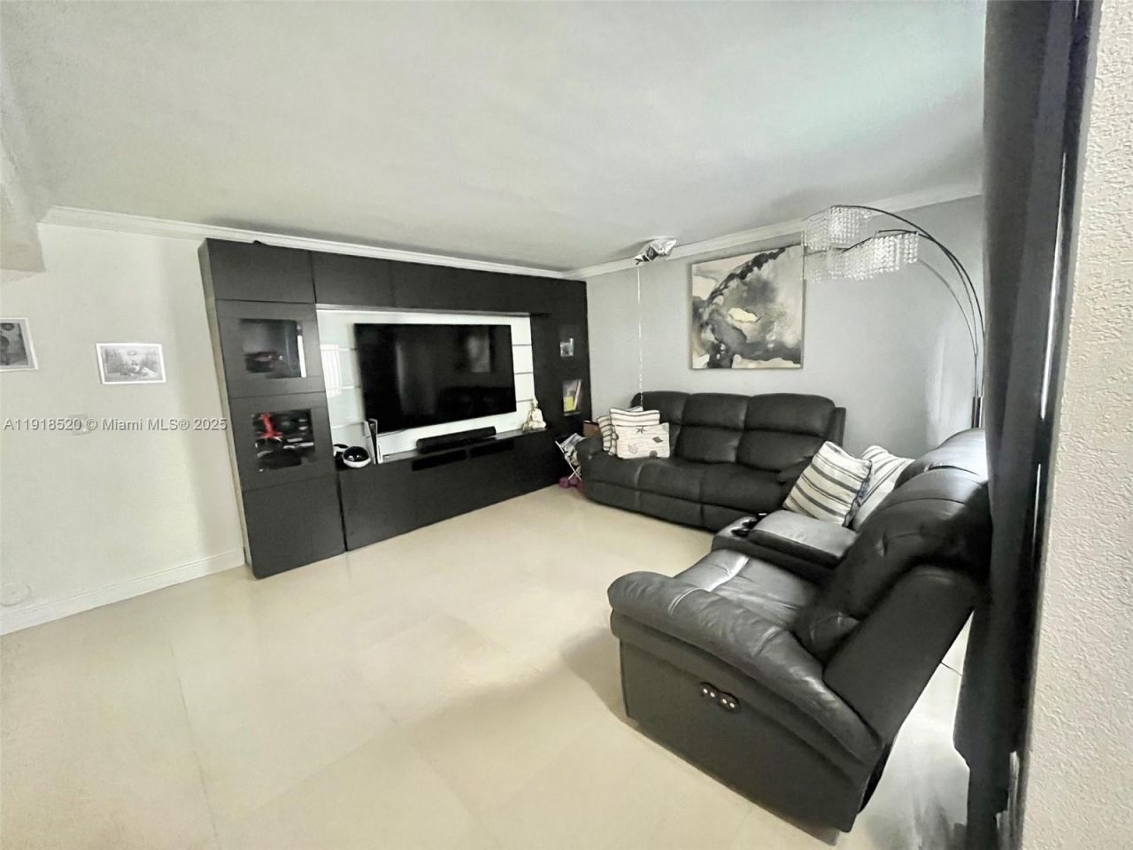 1990 SW 121st Ct, Unit 232, Miami, FL 33175 Photo