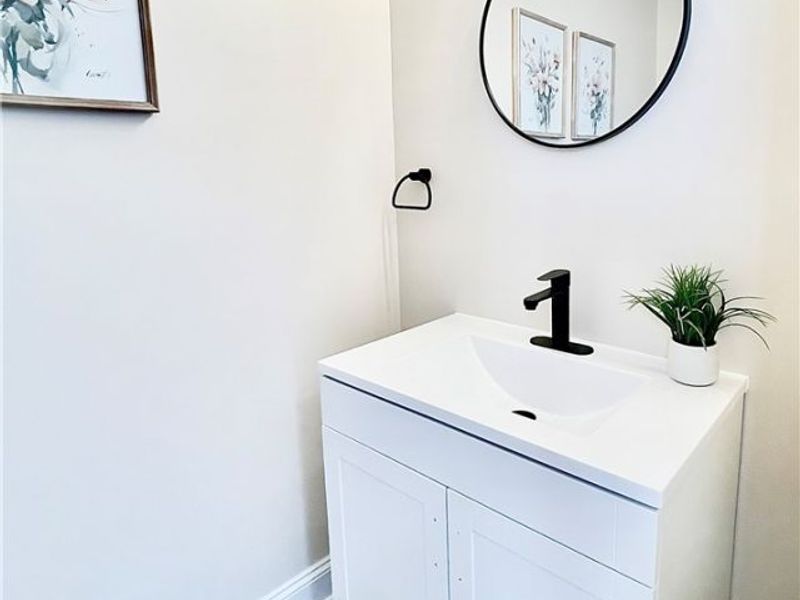 1911 Corning Avenue, Cleveland, OH 44109 Photo 23