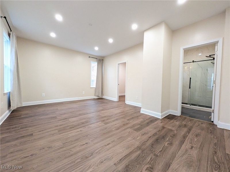 1911 Corning Avenue, Cleveland, OH 44109 Photo 26