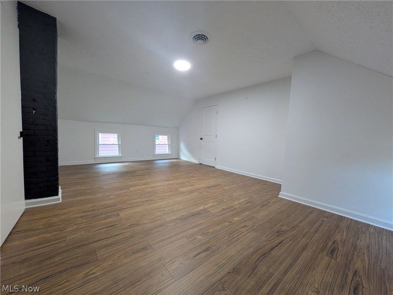 1911 Corning Avenue, Cleveland, OH 44109 Photo 49