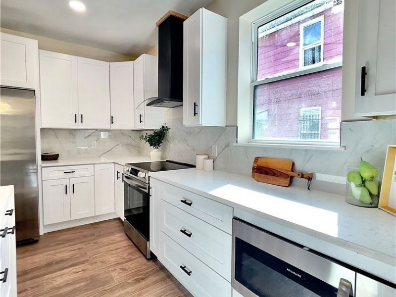 1911 Corning Avenue, Cleveland, OH 44109 Photo 8