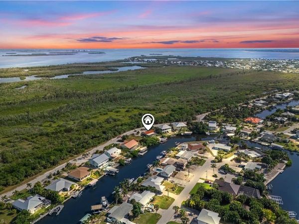 3399 Stabile RD, ST. JAMES CITY, FL 33956