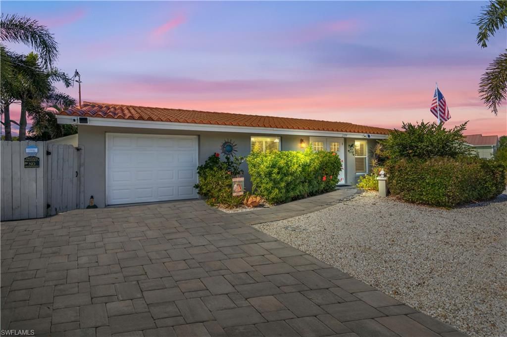 3399 Stabile Rd, Saint James City, FL 33956 Photo