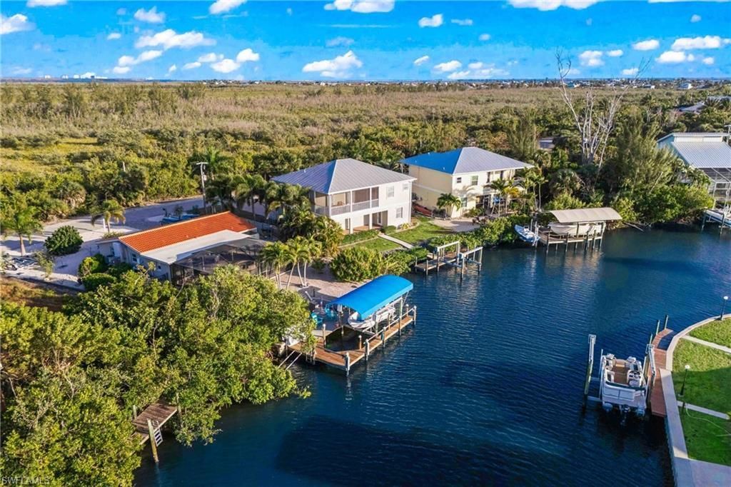 3399 Stabile Rd, Saint James City, FL 33956 Photo