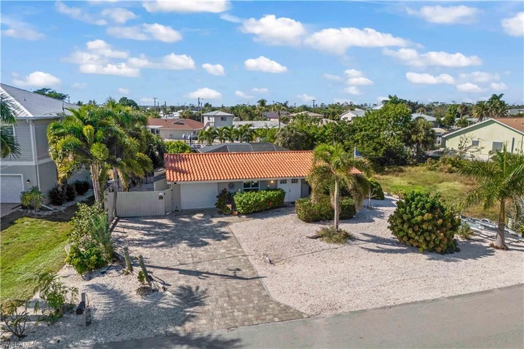 3399 Stabile Rd, Saint James City, FL 33956 Photo