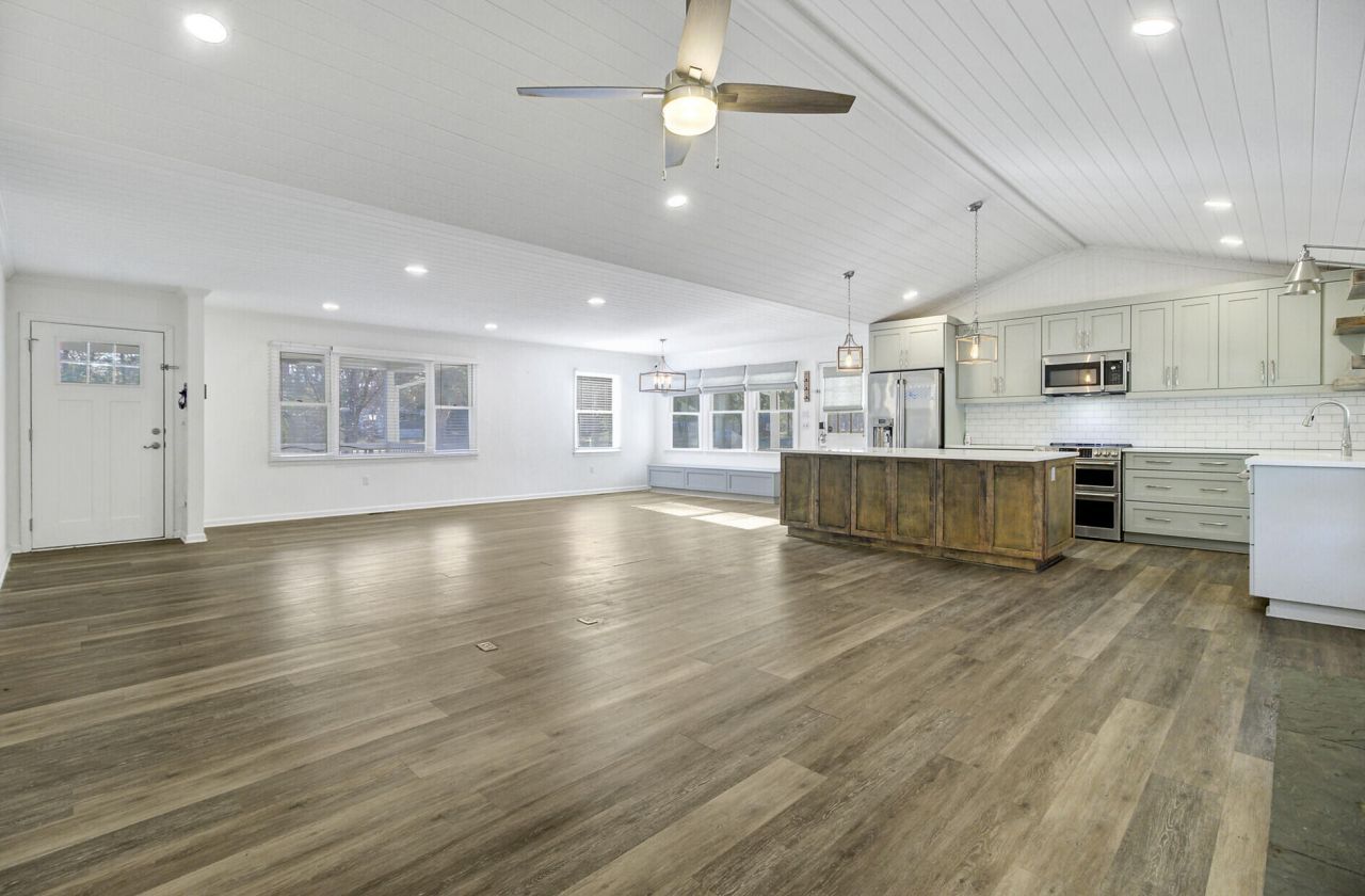 201 Welles Lane Photo 10