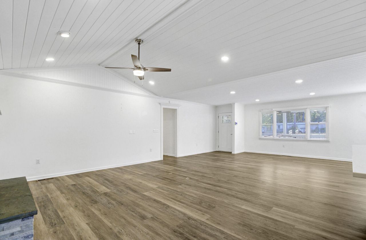 201 Welles Lane Photo 11