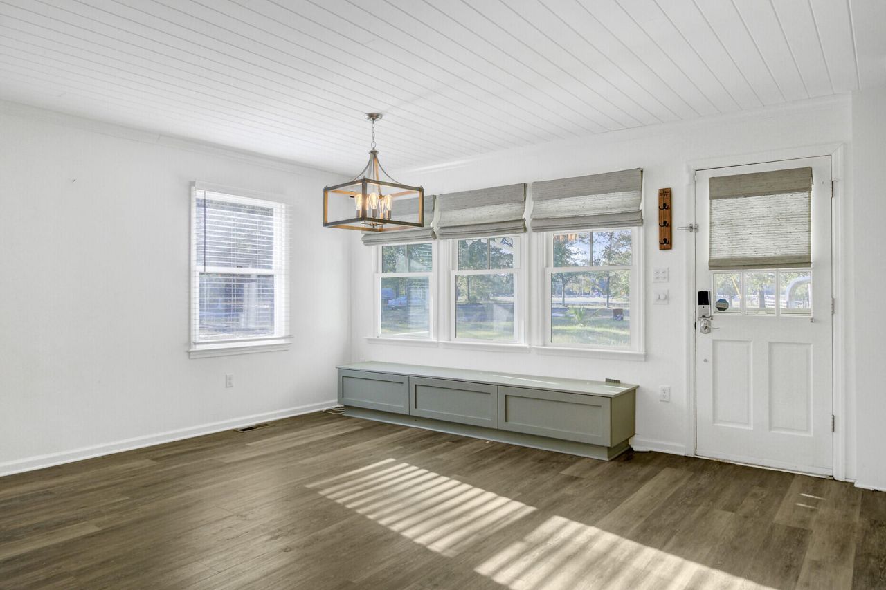 201 Welles Lane Photo 15