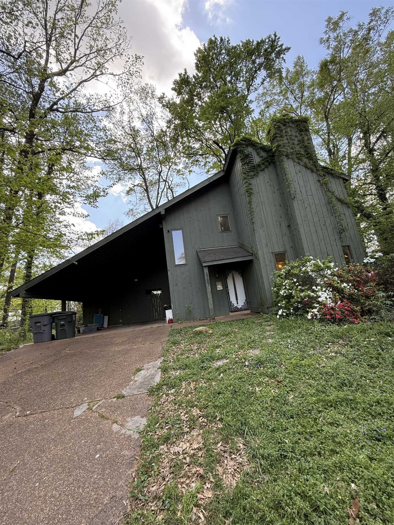 3287 Leschallas Dr, Memphis, TN 38128 Main Photo