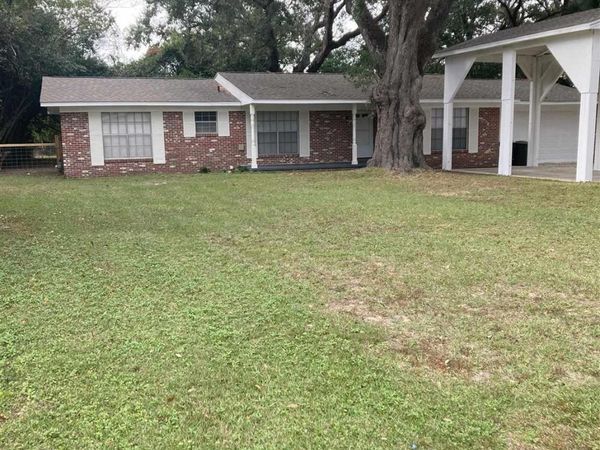 6001 Nashville Ave, Pensacola, FL 32526