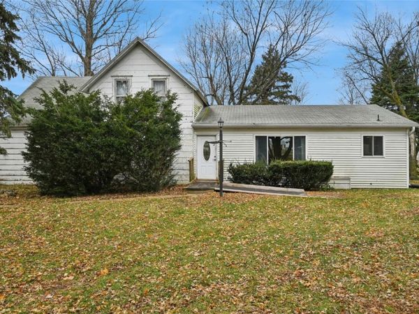 2356 Hwy 21, Dysart, IA 52224