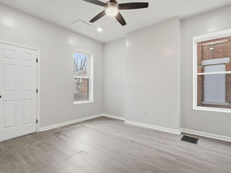 256 N Monroe Avenue, Columbus, OH 43203 Photo 23