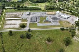 468 Nelson Ferry Road photo 4