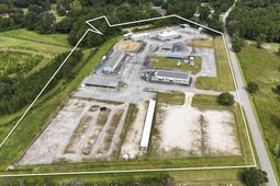 468 Nelson Ferry Road photo 4