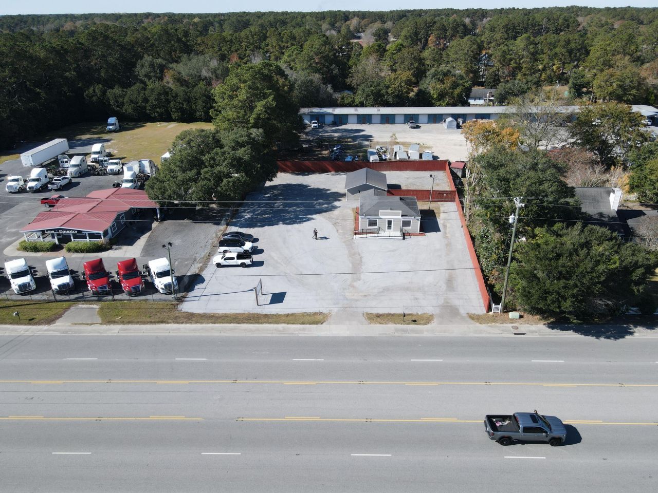 2643 S South Live Oak Drive Drive Photo 2