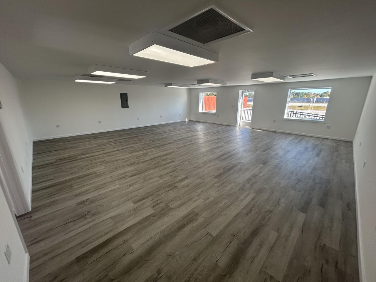 2643 S South Live Oak Drive Drive Photo 9