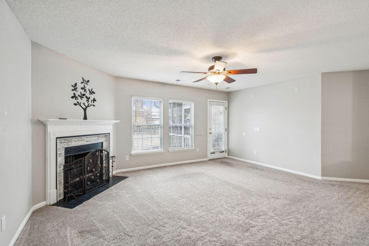 437 Dovetail Circle Photo 23