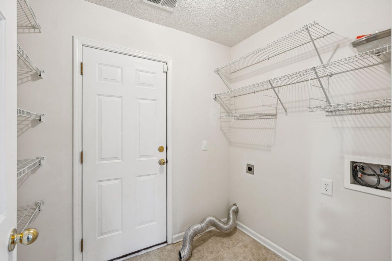 437 Dovetail Circle Photo 54