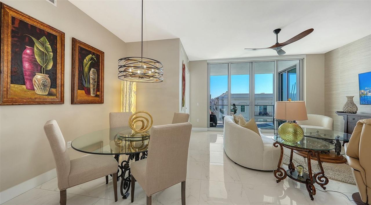 111 S Pineapple Avenue, Unit 604, Sarasota, FL 34236 Photo