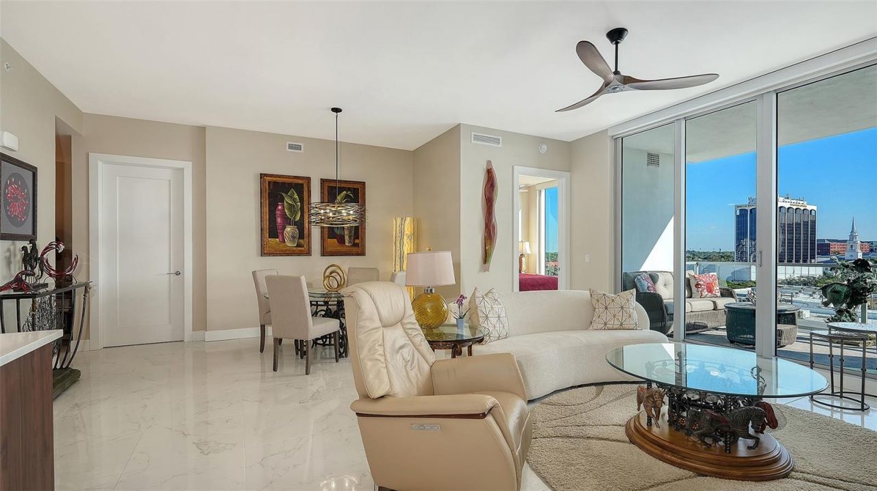 111 S Pineapple Avenue, Unit 604, Sarasota, FL 34236 Photo