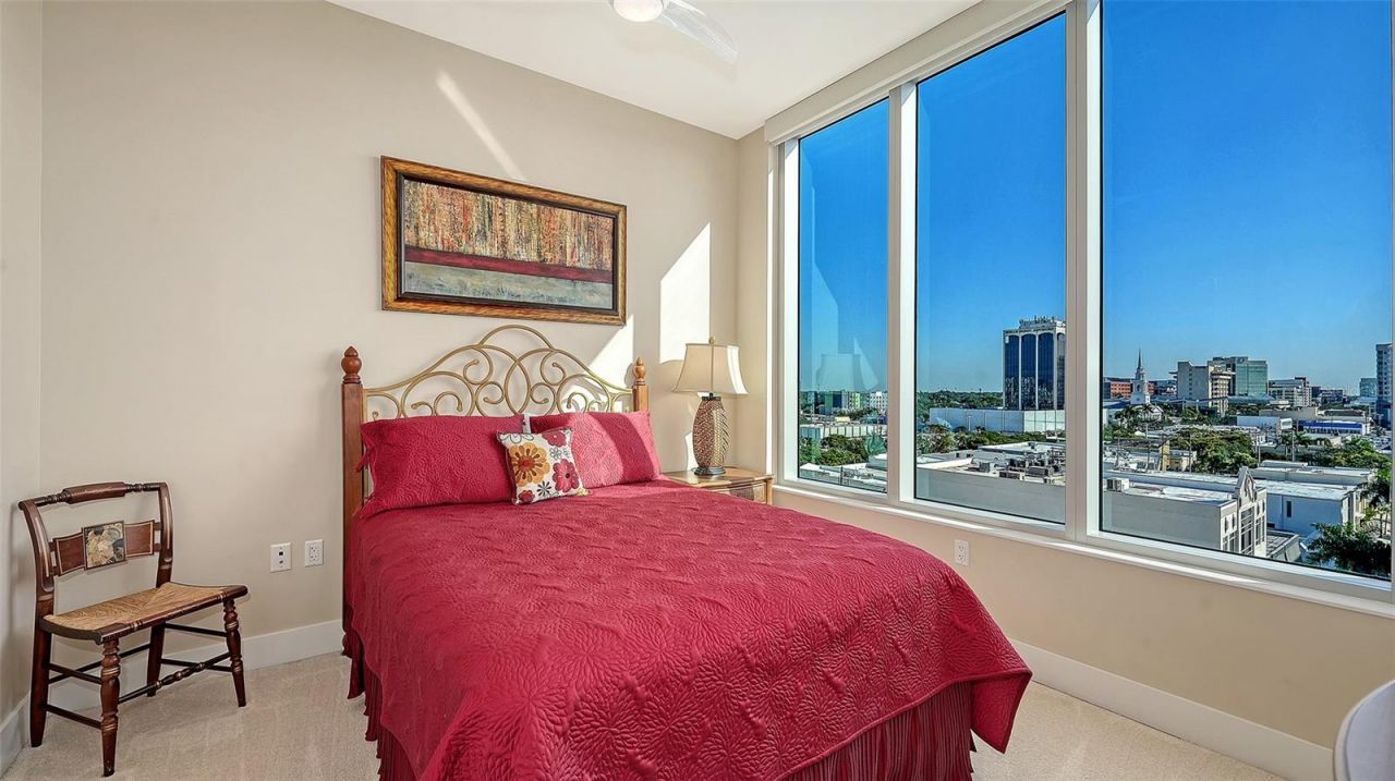 111 S Pineapple Avenue, Unit 604, Sarasota, FL 34236 Photo