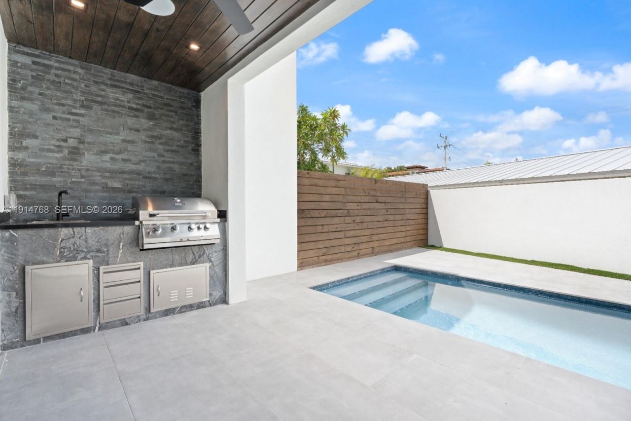 205 NE 17th Ave, Fort Lauderdale, FL 33301 Photo