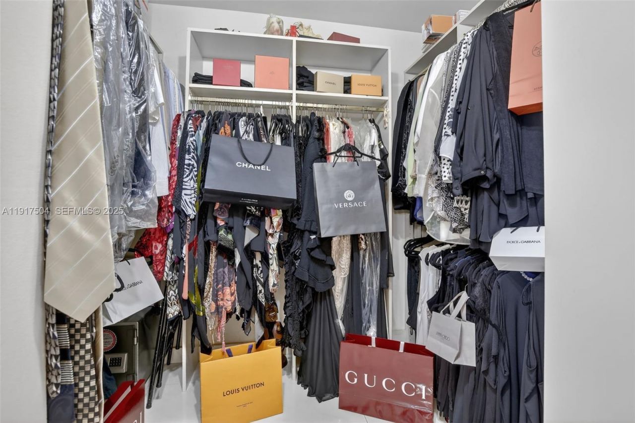 1000 Island Blvd, Unit 602, Aventura, FL 33160 Photo