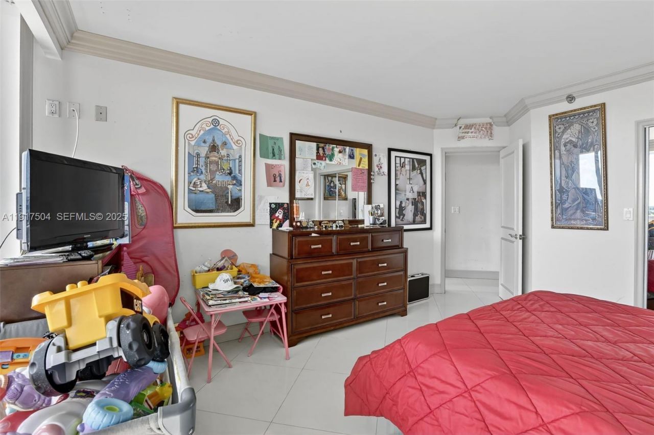 1000 Island Blvd, Unit 602, Aventura, FL 33160 Photo