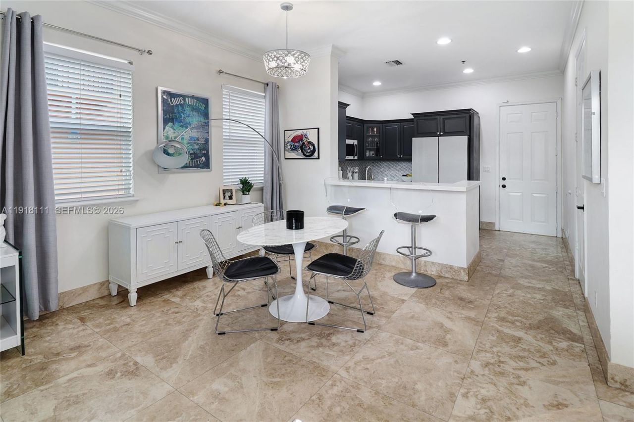 601 NE 11th Ave, Fort Lauderdale, FL 33304 Photo