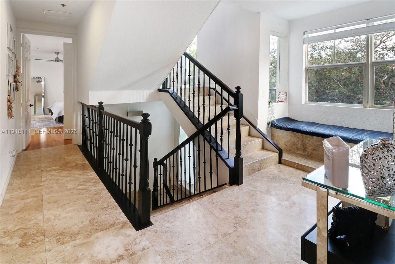 601 NE 11th Ave, Fort Lauderdale, FL 33304 Photo