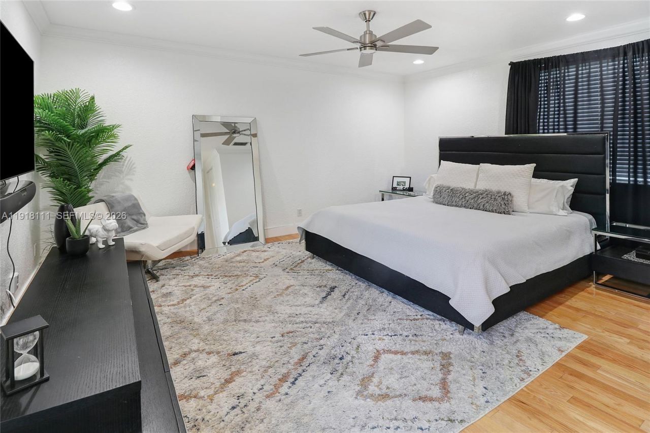 601 NE 11th Ave, Fort Lauderdale, FL 33304 Photo