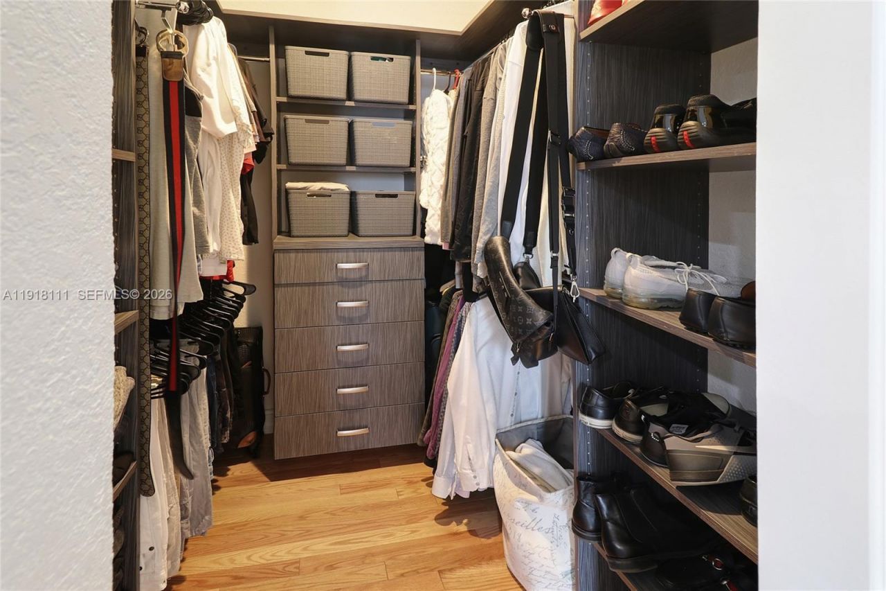 601 NE 11th Ave, Fort Lauderdale, FL 33304 Photo