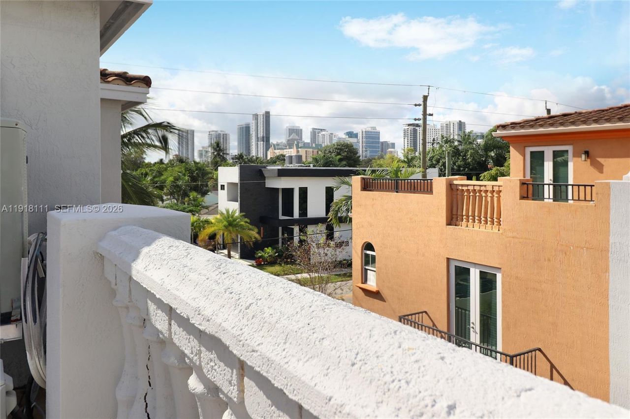 601 NE 11th Ave, Fort Lauderdale, FL 33304 Photo