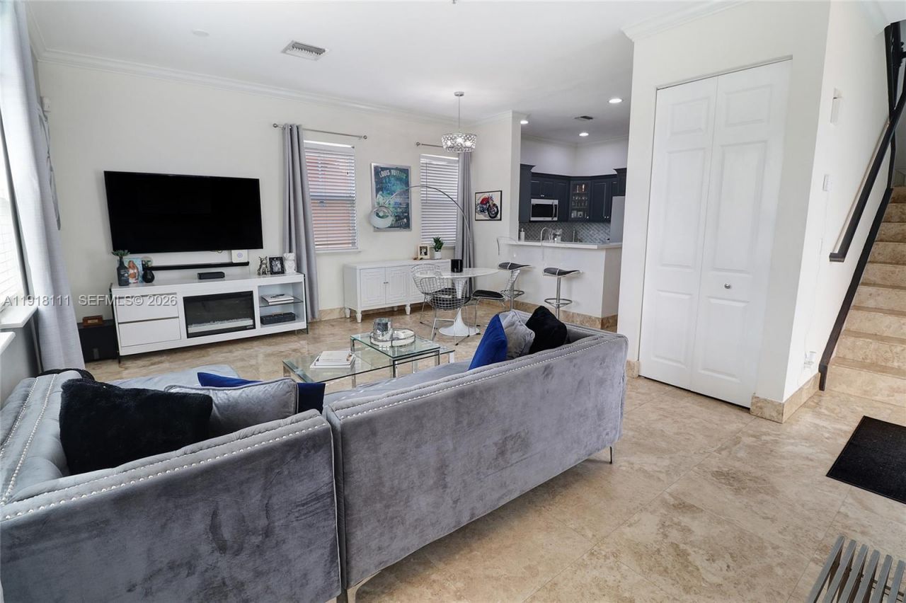 601 NE 11th Ave, Fort Lauderdale, FL 33304 Photo