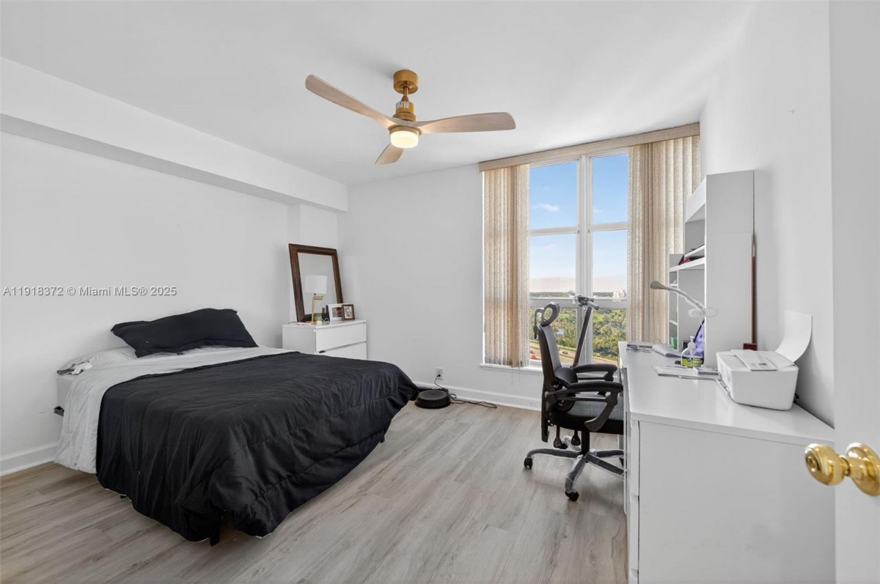 3500 Mystic Pointe Dr, Unit 1804, Aventura, FL 33180 Photo