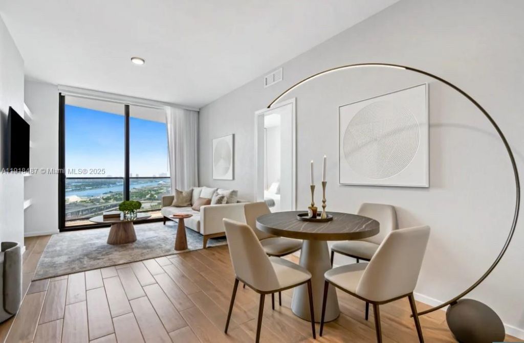 398 NE 5th St, Unit 2310, Miami, FL 33132 Photo